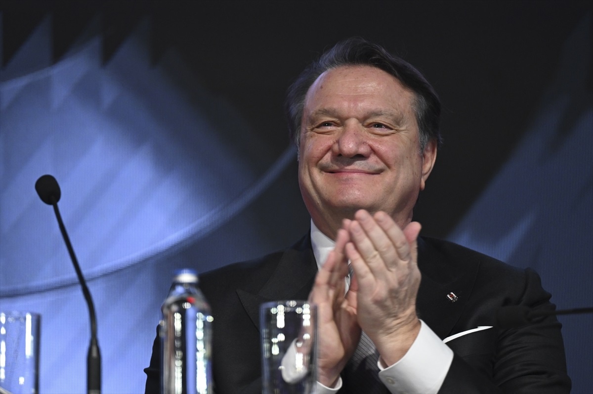 Beşiktaş, yeni transferleri için imza töreni düzenledi