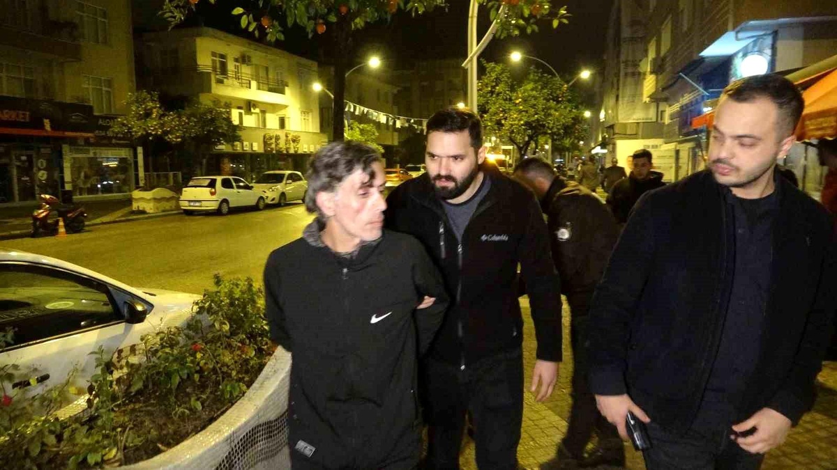 Manavgat\'ta Hırsızlık Girişimi: Ayakkabıyı Çalan Hırsız, Anahtar Bulunca Evden Para Çaldı