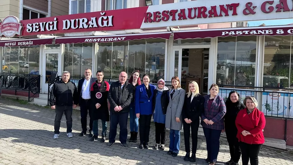 Cumhur İttifakı Edirne Belediye Başkan Adayı Belgin İba, seçim çalışmalarını sürdürüyor