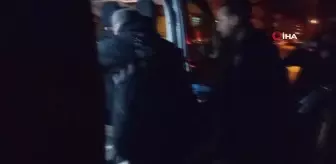 Elindeki tüfeği ateş alan şahıs kazara kendini vurdu