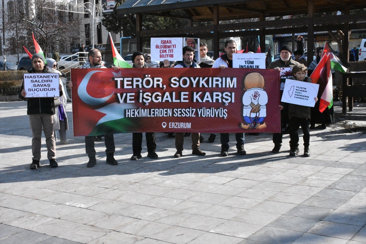 Erzurum\'da Sağlık Çalışanları İsrail\'in Saldırılarını Protesto Etti