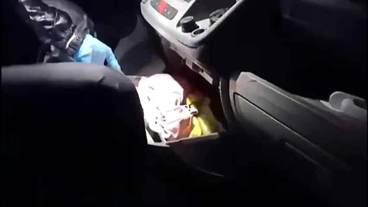 Denizli\'de Narkotik Timleri 6 Zehir Tacirini Yakaladı