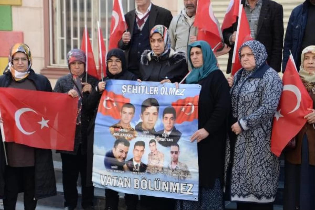 Diyarbakır\'da Gara şehitlerinin yıl dönümü anması yapıldı