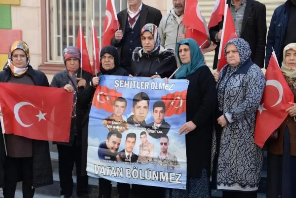 Diyarbakır'da Gara şehitlerinin yıl dönümü anması yapıldı