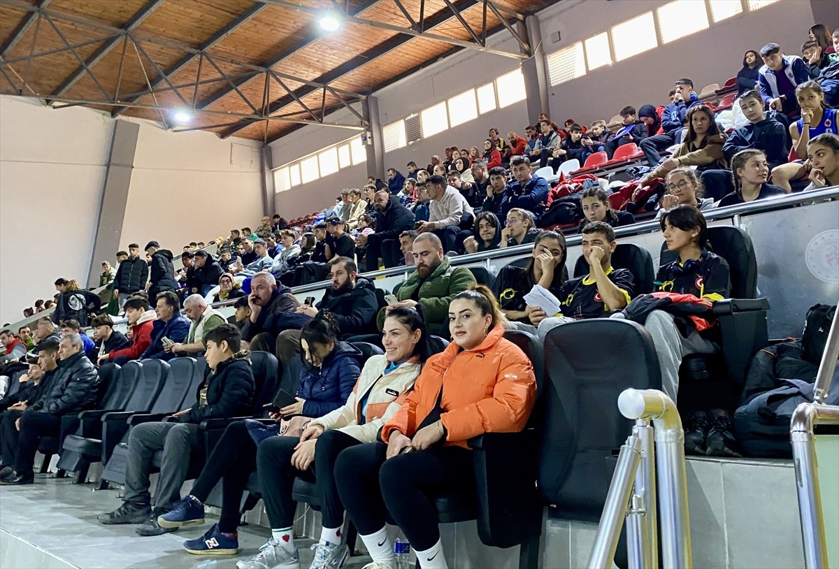 Türkiye Muaythai Federasyonu Bölge Şampiyonası Kırşehir\'de Başladı