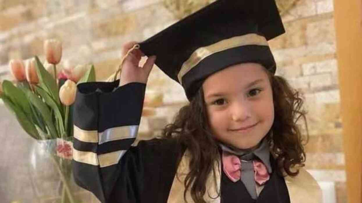 İsrail, 6 yaşındaki kız çocuğunu ve onu kurtarmaya giden Kızılay ekibini bombaladı İsrail, 6 yaşındaki kız çocuğunu ve onu kurtarmaya giden Kızılay ekibini bombaladı