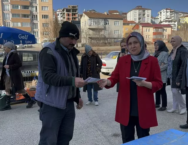 Anne ve kızı aynı mahalleden muhtar adaylığı için yarışıyor