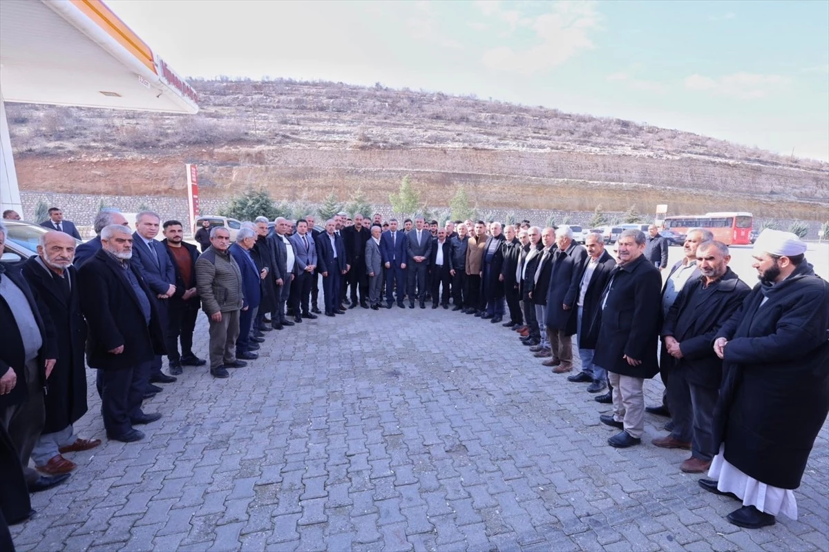Mardin Valisi ve Büyükşehir Belediye Başkan Vekili Tuncay Akkoyun, kırsal mahalleleri ziyaret etti