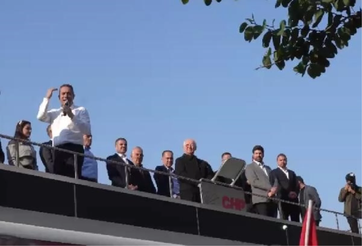 CHP\'li Milletvekili Ali Mahir Başarır Mersin\'de Protesto Edildi