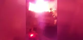 Pendik'te 3 katlı binanın çatısı alev alev yandı