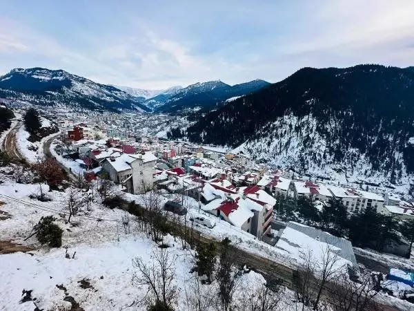 Artvin Şavşat'ta kar kalınlığı rekor seviyeye ulaştı