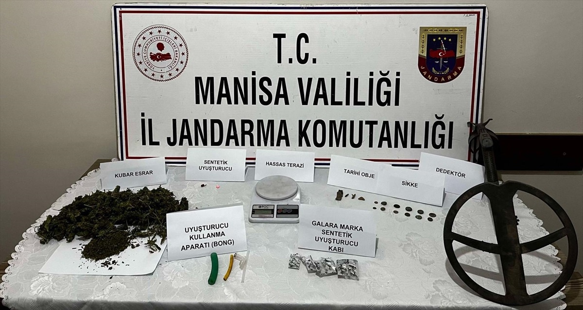 Salihli\'de Uyuşturucu Operasyonu: 2 Kişiden 1\'i Tutuklandı