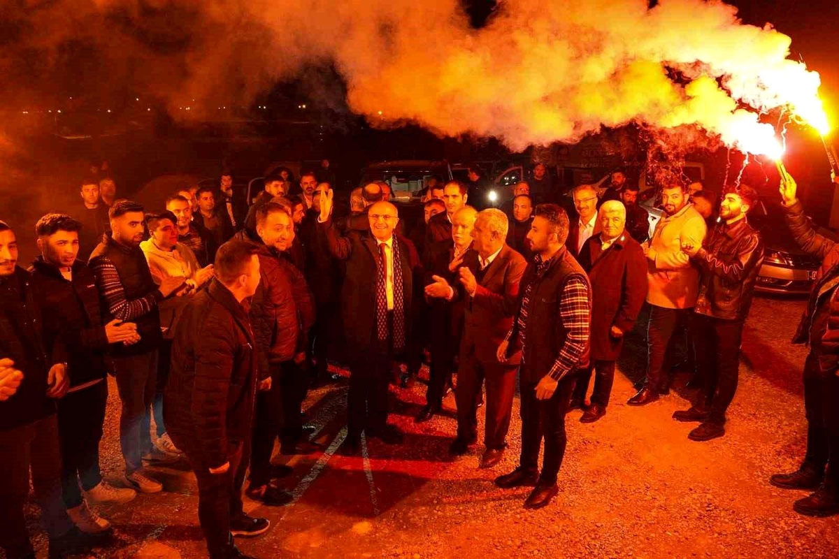 AK Parti Malatya Büyükşehir Belediye Başkan Adayı Sami Er, Mahalle Toplantılarında Vatandaşlarla Buluştu