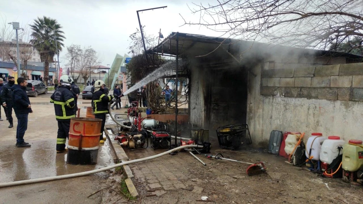 Gaziantep\'te iş yerinde çıkan yangında büyük maddi hasar