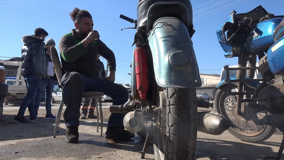 Sivas\'ta Kardeşlerden Motosiklet Geri Dönüşümü