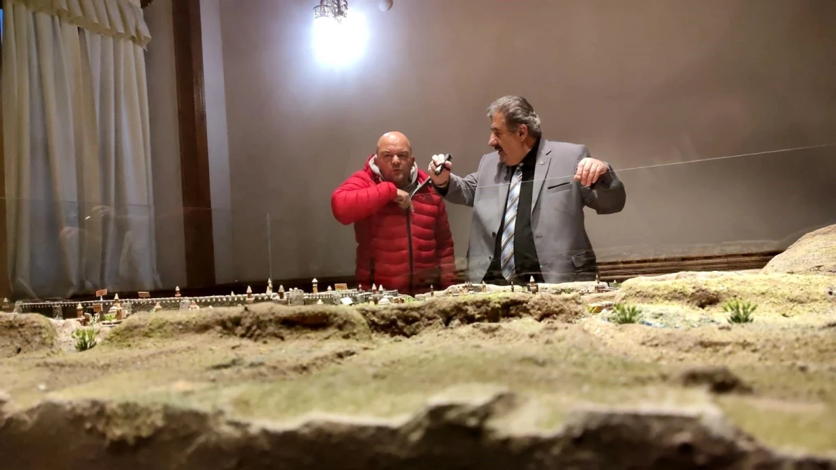 Erzurum\'daki Çifte Minareli Medrese Hakkında Talha Uğurluel\'in Açıklamaları