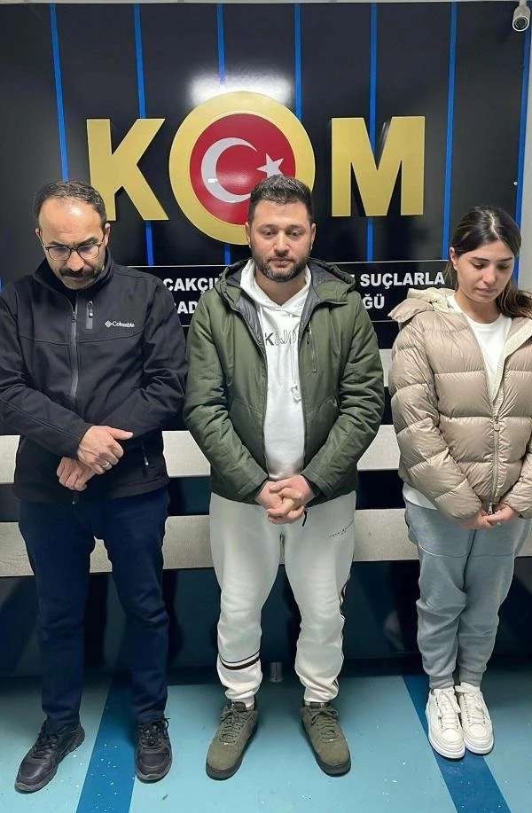 İzmir'de Yüksek Kar Vaadiyle Dolandırıcılık Yapan Şüpheliler Tutuklandı