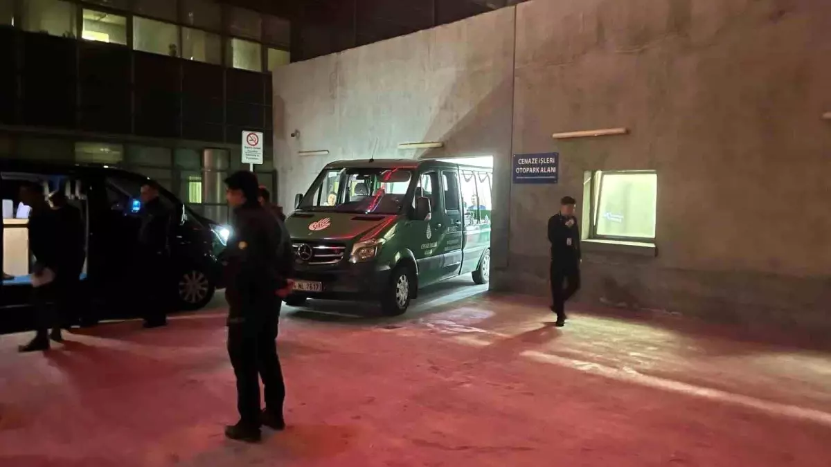 AK Parti İstanbul Kadın Kolları İl Başkan Yardımcısı Trafik Kazasında Hayatını Kaybetti