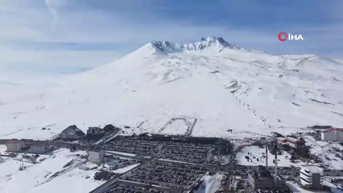 Erciyes\'te hafta sonu pistler doldu taştı