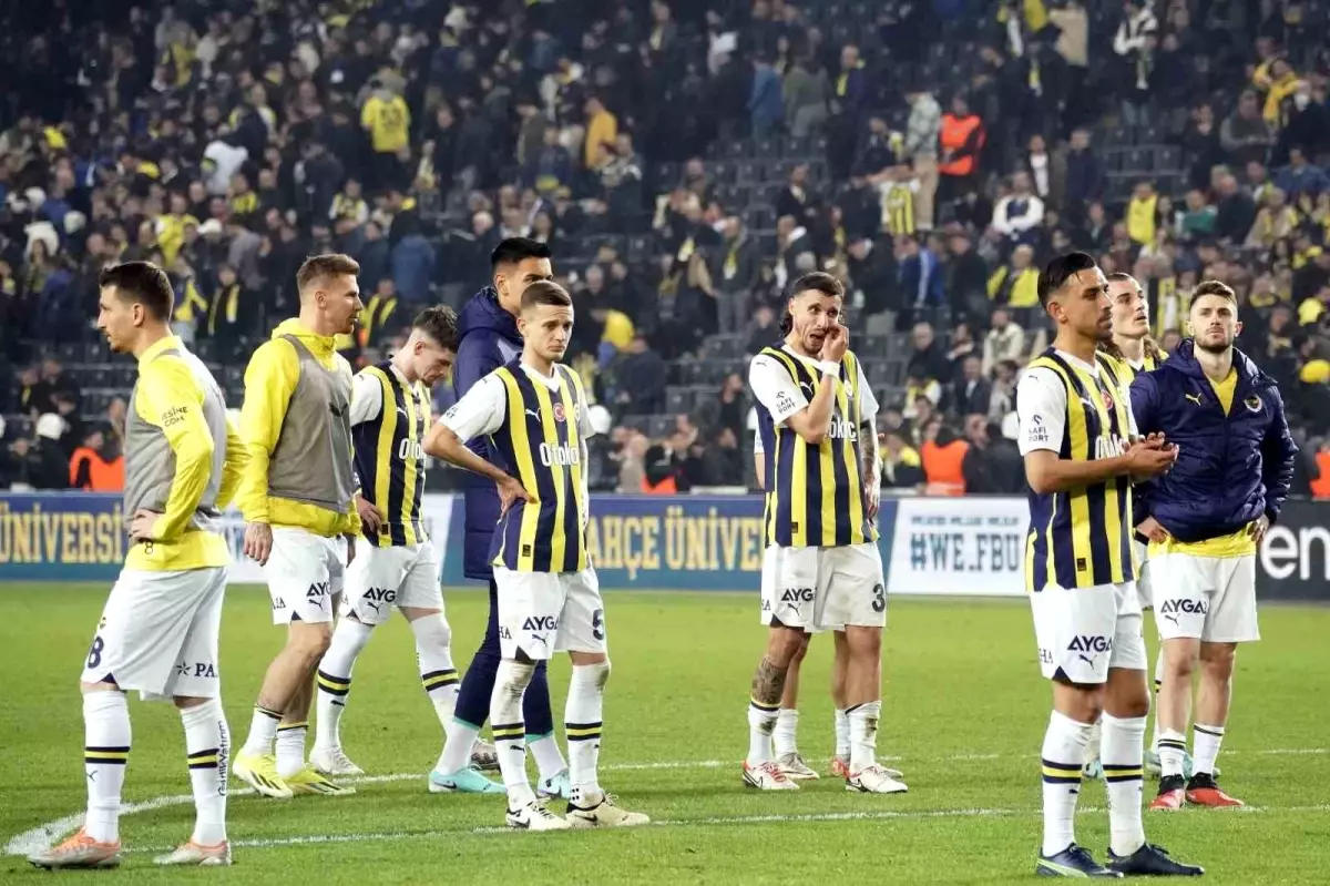 Fenerbahçe, Alanyaspor ile berabere kalarak puan kaybetti