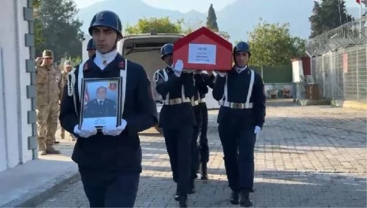 Hatay\'da Jandarma Kıdemli Başçavuş Görevine Çıkarken Kalp Krizi Geçirerek Hayatını Kaybetti