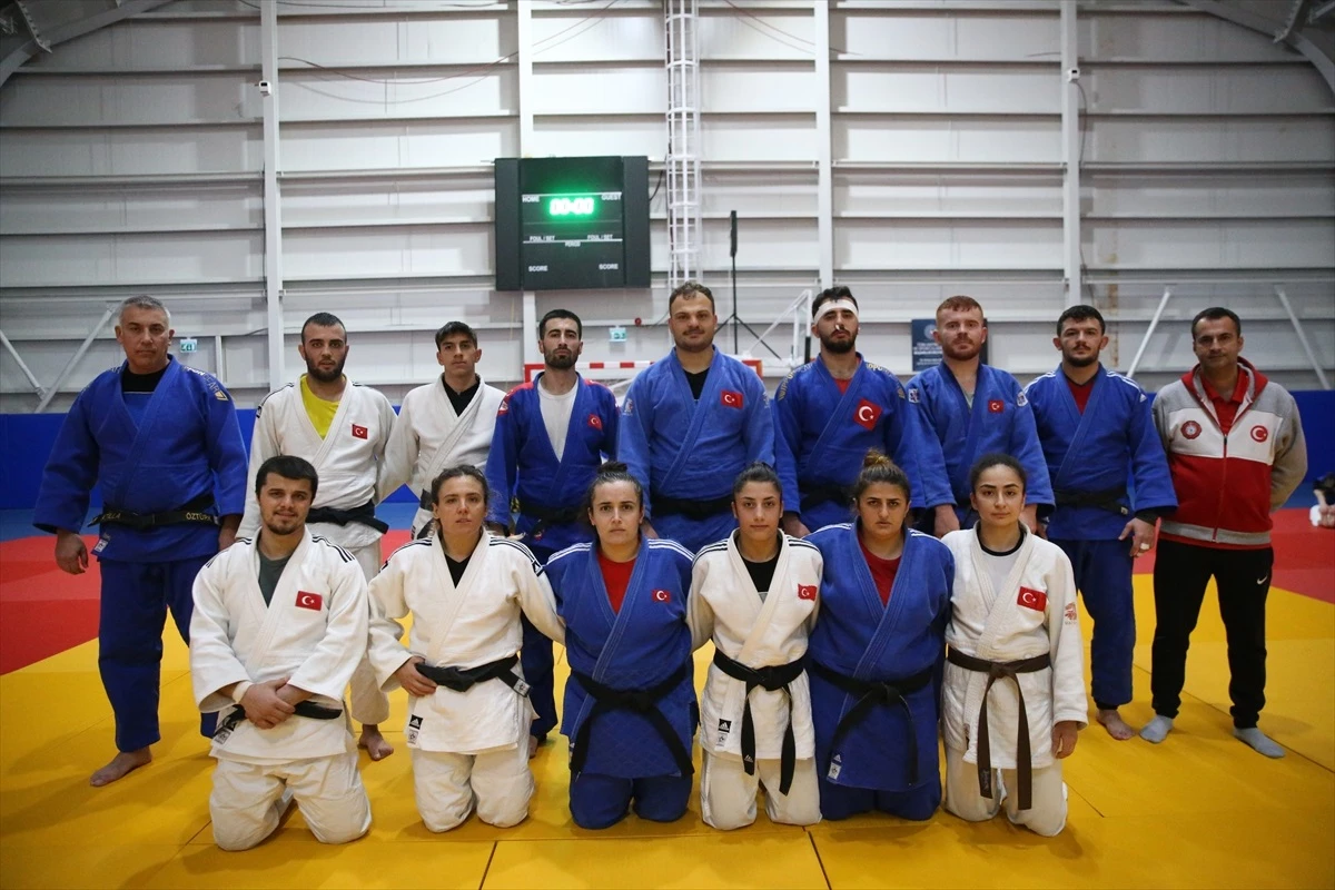 İşitme Engelliler Büyükler Judo Milli Takımı Kastamonu\'da ikinci kampı tamamladı