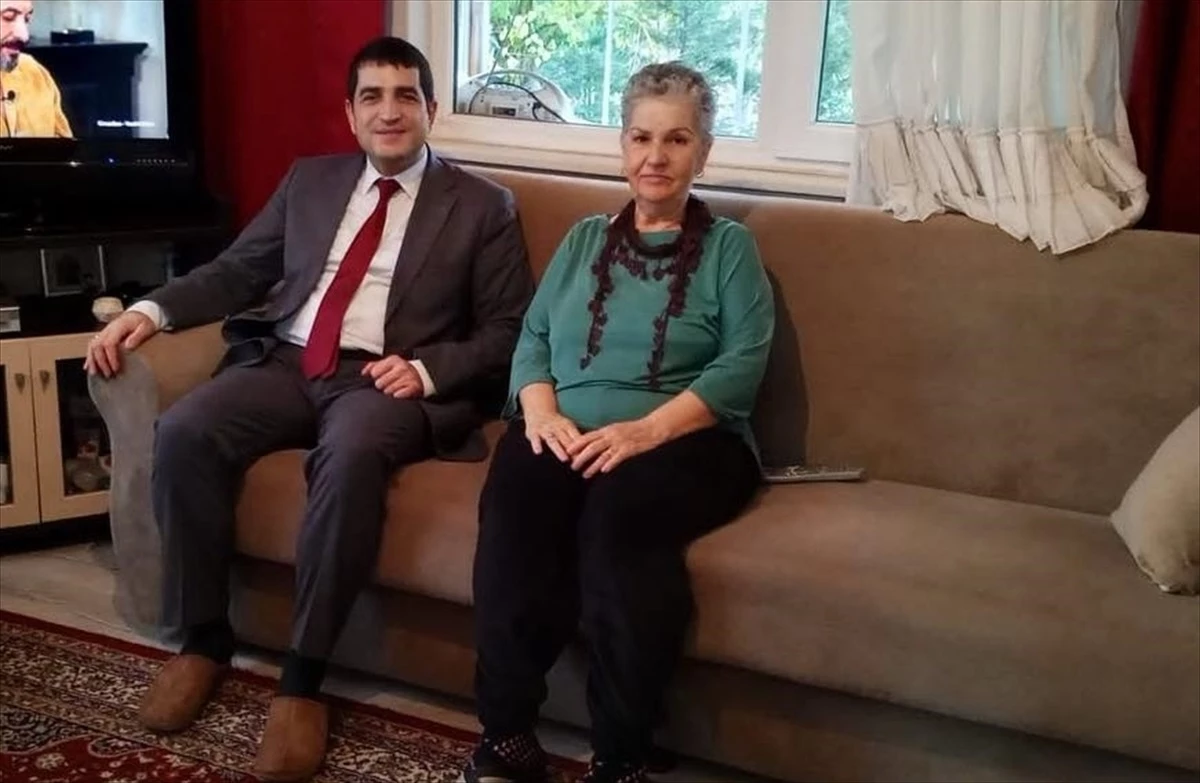 Vize Kaymakamı Sedat Özdemir, şehit ailesini ziyaret etti