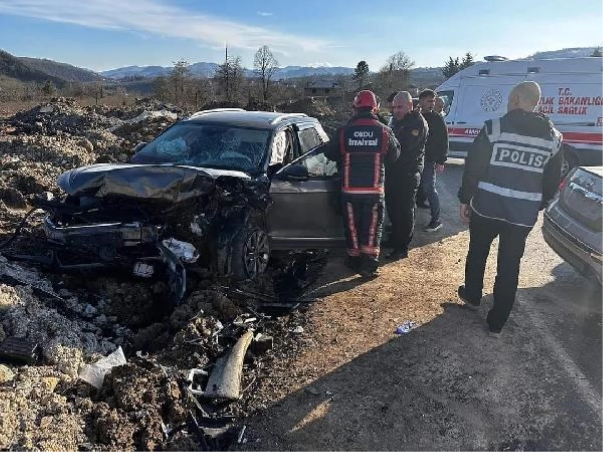 Ordu\'da Otomobillerin Çarpıştığı Kazada 2 Kişi Hayatını Kaybetti