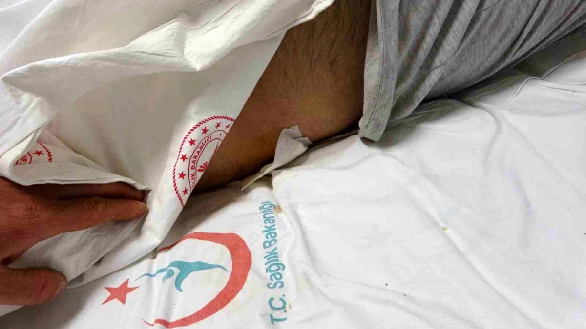 Sancaktepe\'de Kokoreççiye Silahlı Saldırı: 3 Kişi Yaralandı
