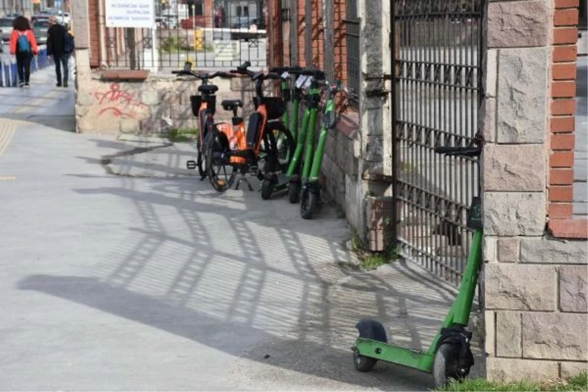 İzmir\'de Skuter Kazası: Soykanlar Ölmesin