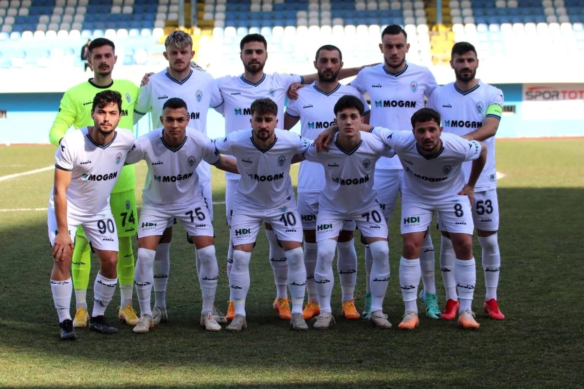 Pazarspor, Anadolu Üniversitesi\'ne 3-1 mağlup oldu