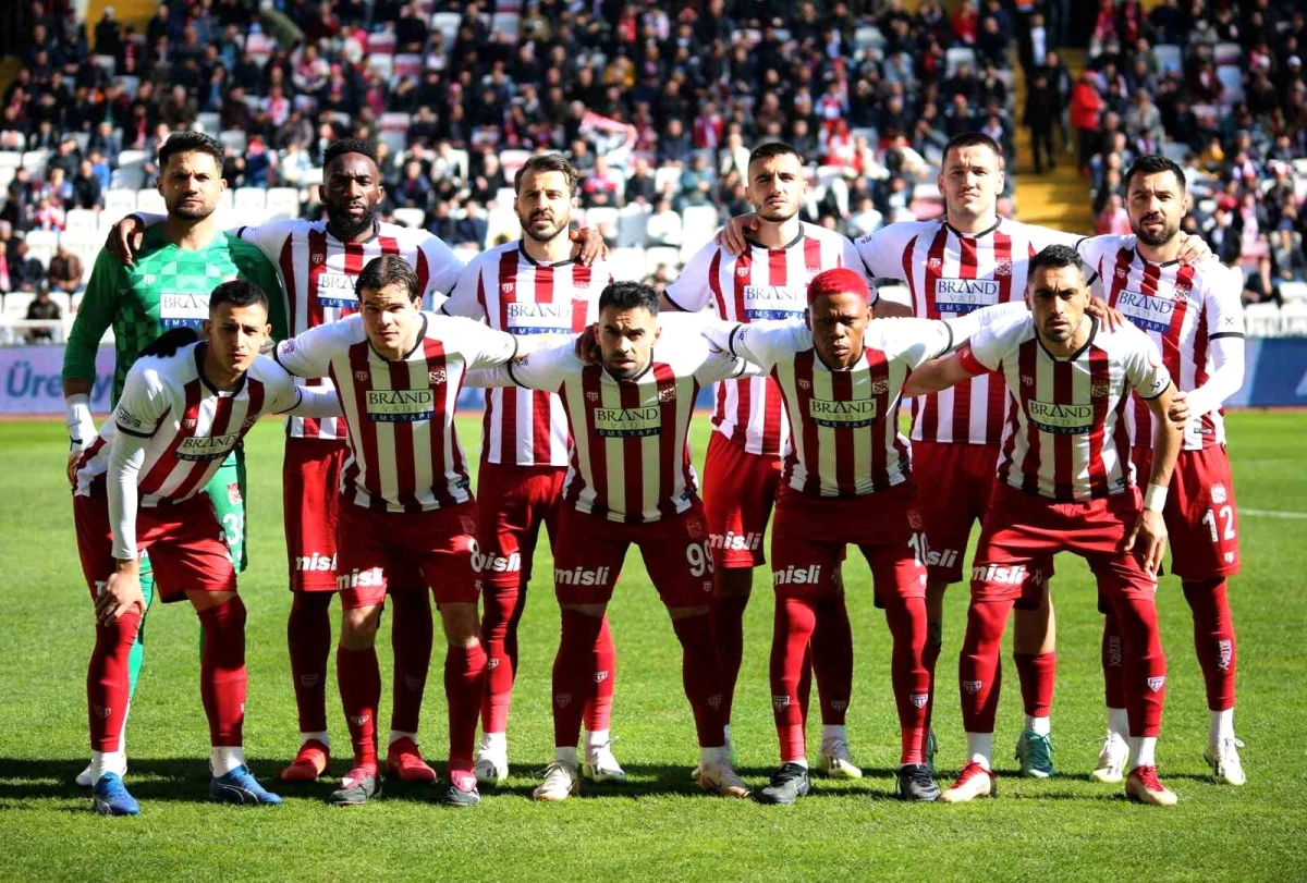Sivasspor, Çaykur Rizespor\'u 1-0 mağlup etti
