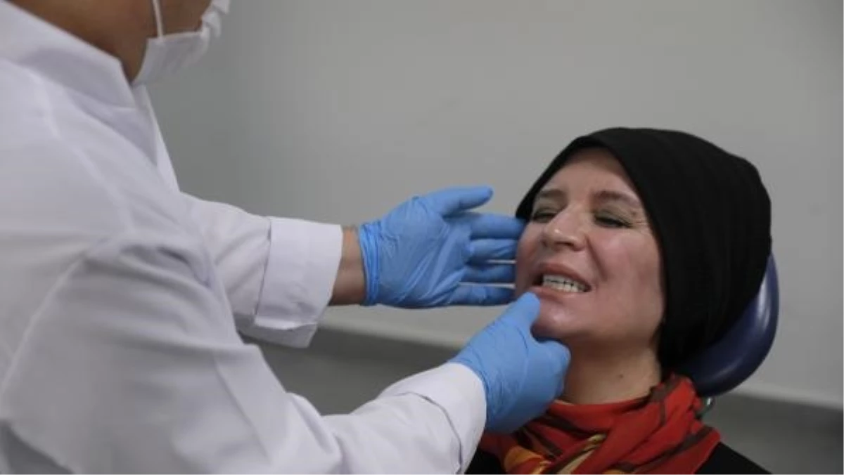 Konya\'da çene tümörü nedeniyle yüz asimetrisi yaşayan hastalar sağlığına kavuştu