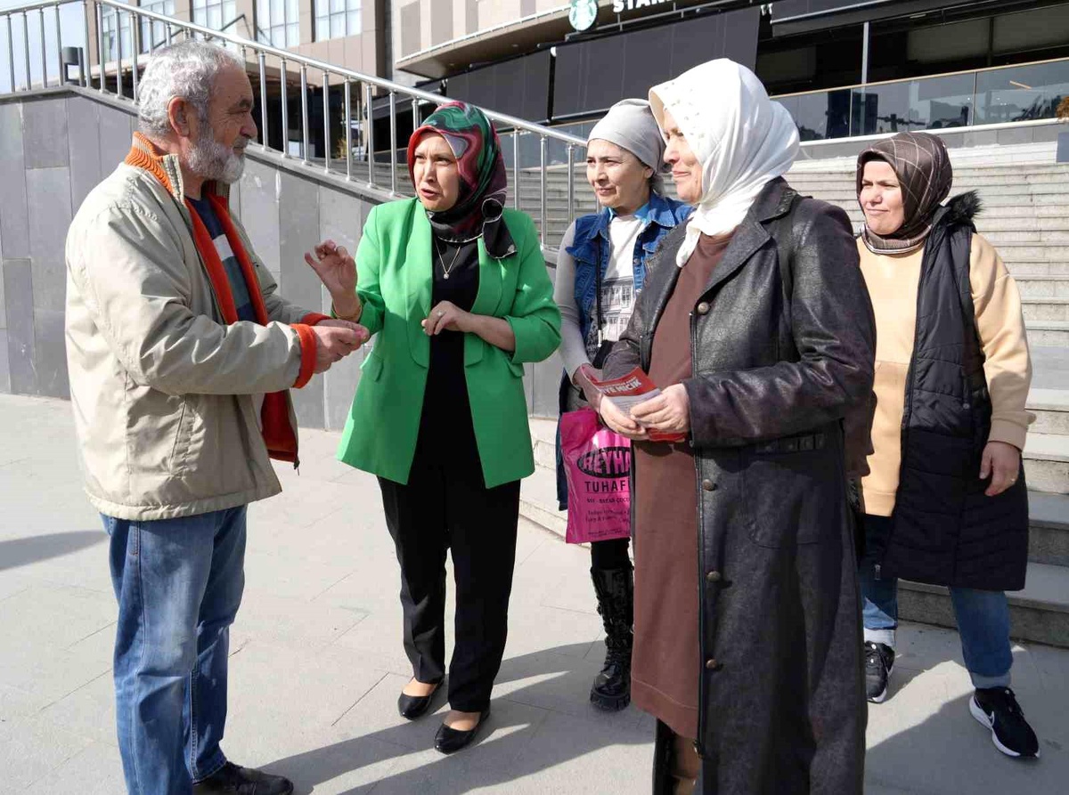 Kastamonu\'da Anne ile Kızı Muhtarlık Yarışında Rakip Oldu