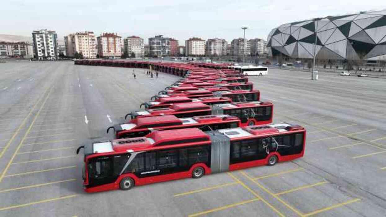 Başka altay: ' Otobüs Filomuzu 53 Yeni Doğalgazlı Otobüsle Daha da güçlendirdir'