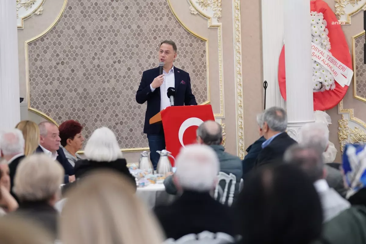 Beylikdüzü Belediye Başkanı Emekli Öğretmenlerle Kahvaltıda Buluştu