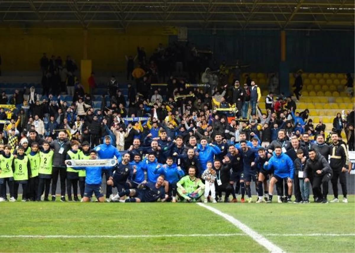 Bucaspor 1928, Altınordu\'yu tek golle yenerek rahat nefes aldı