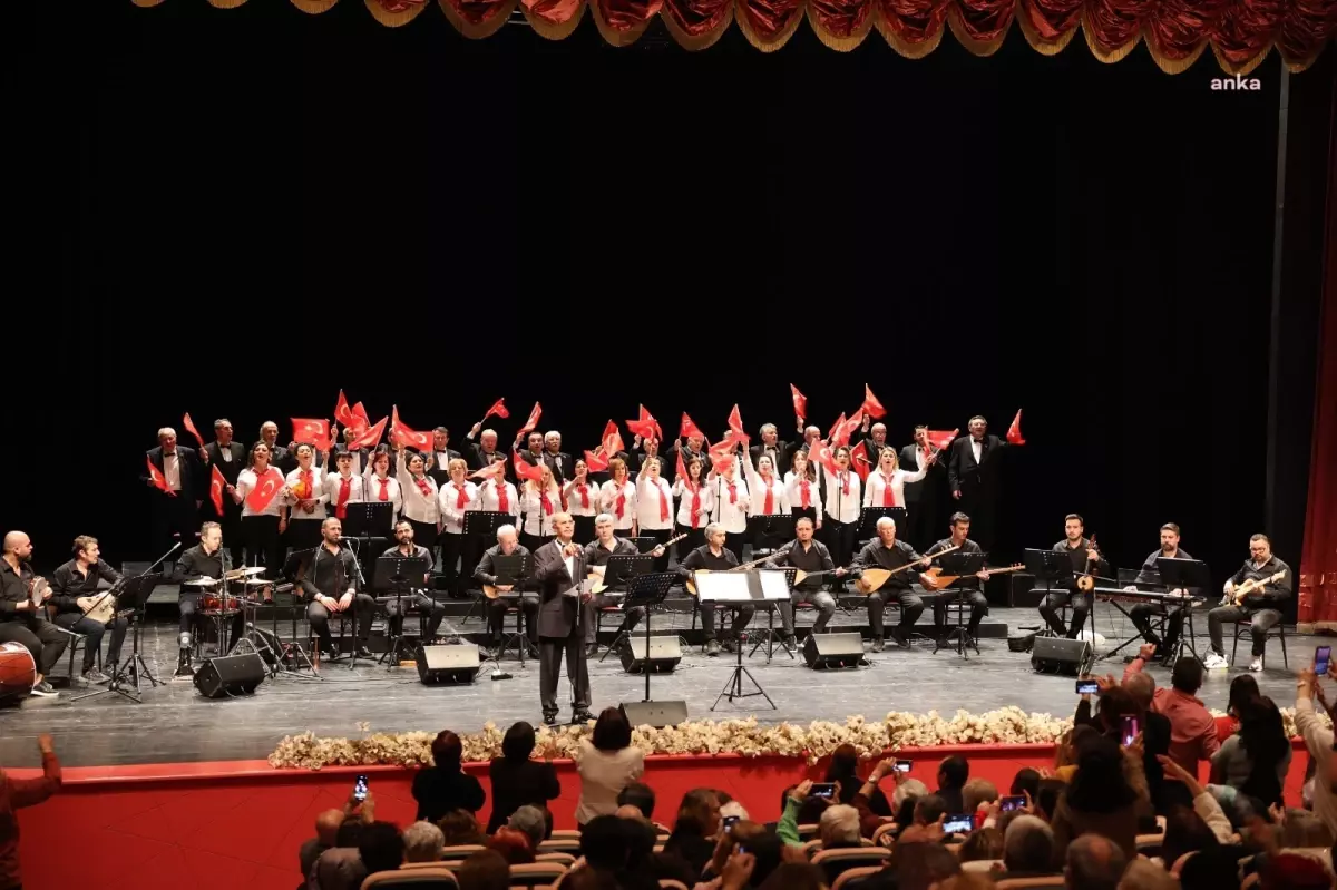 ESMEK Türk Halk Müziği Korosu\'ndan Cumhuriyetin 100. Yıl Konseri