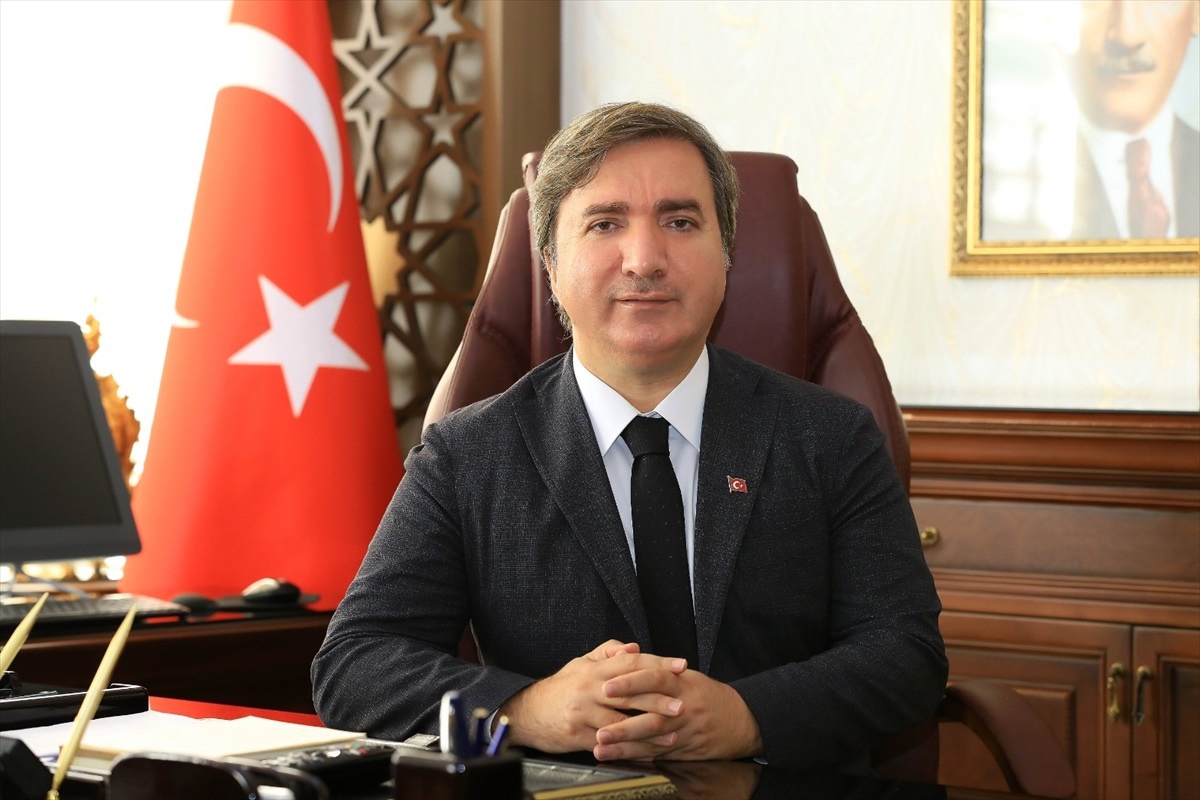 Erzincan Valisi Hamza Aydoğdu, kentin düşman işgalinden kurtuluşunun 106. yıl dönümünü kutladı