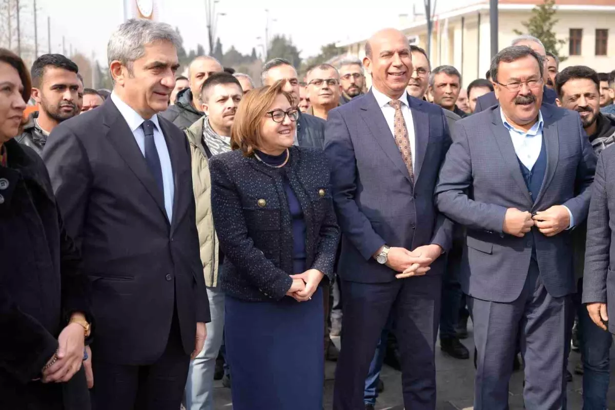 Gaziantep Büyükşehir Belediyesi Hidrojen Otobüs Lansmanı