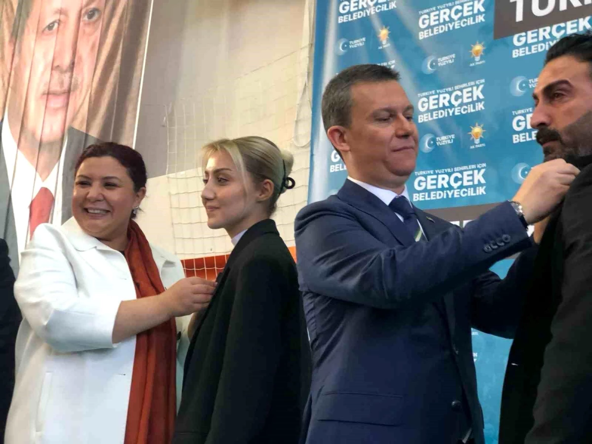 AK Parti Kırşehir İl Başkanı Seher Ünsal: Gelecek Partisi yönetimi AK Parti\'ye katıldı