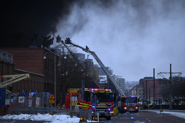 İsveç'te yapımı devam eden su parkı alev alev yandı