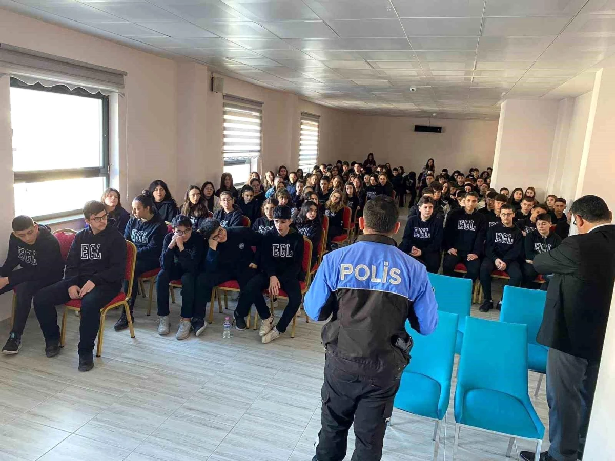 Bilecik Toplum Destekli Polislik Şube Müdürlüğü, 534 öğrenciye bilgilendirme çalışması yaptı