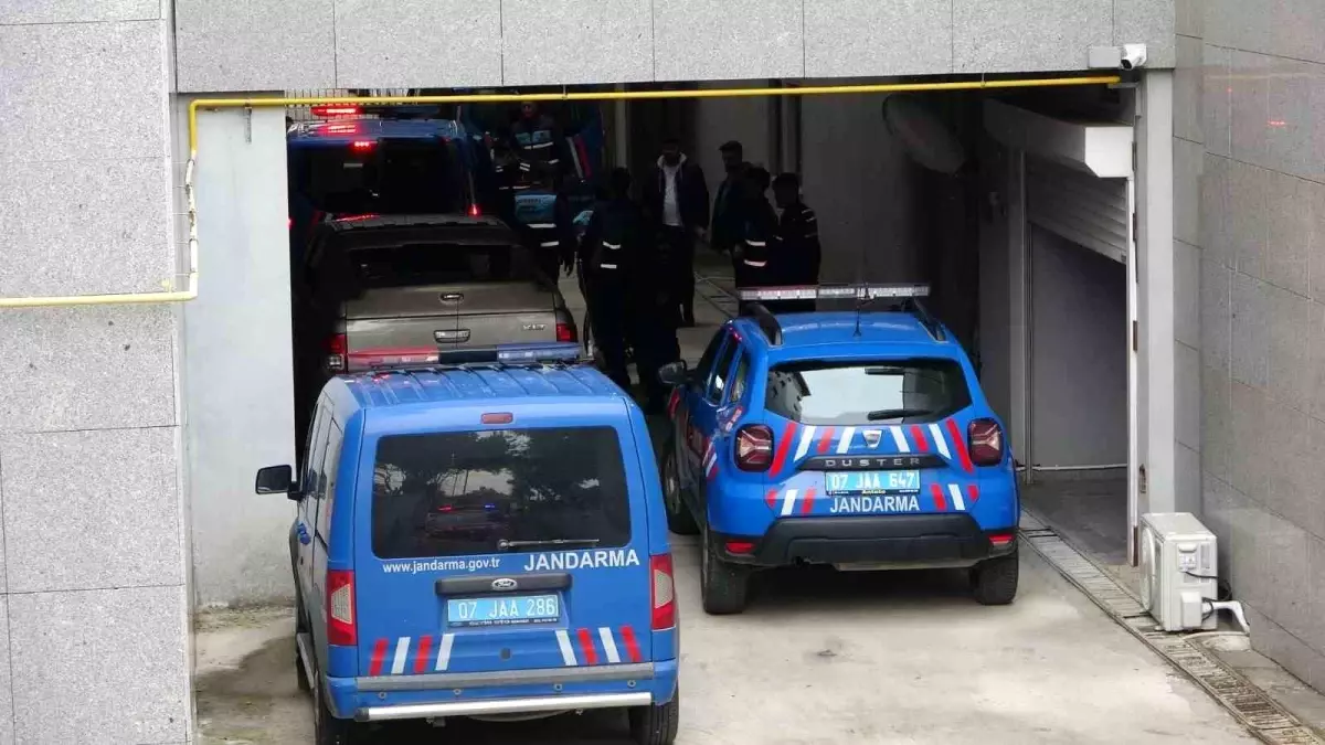 Antalya\'da İYİ Parti Manavgat İlçe eski Başkanı Hüseyin Ergen\'e silahlı saldırıyla ilgili 2 şüpheli daha gözaltına alındı