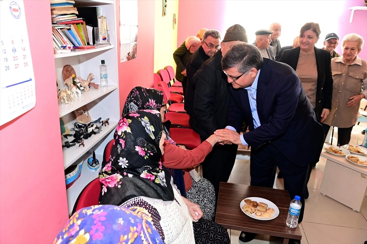 Sinop Valisi Mustafa Özarslan Huzurevi\'ni ziyaret etti