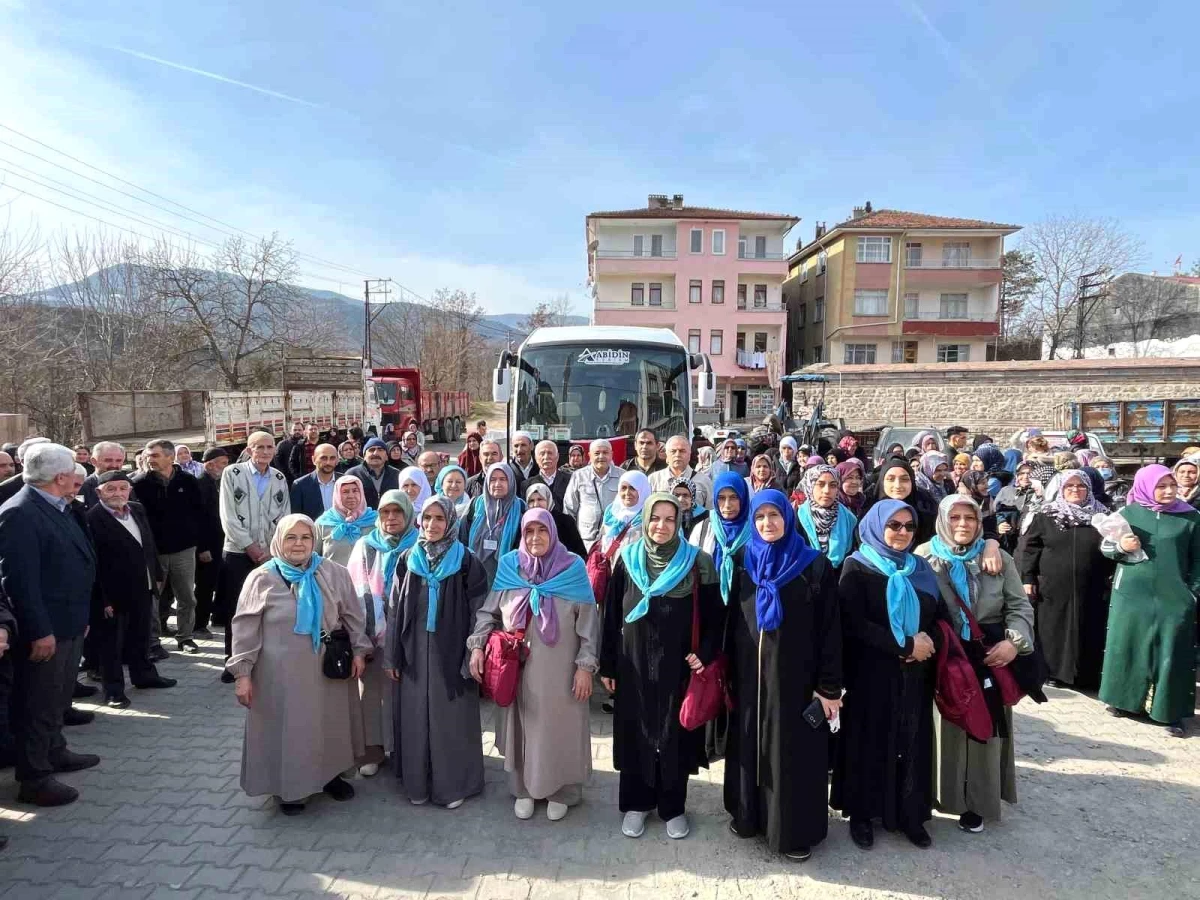 Hanönü\'nden Umreye Giden 34 Kişi Dualarla Uğurlandı