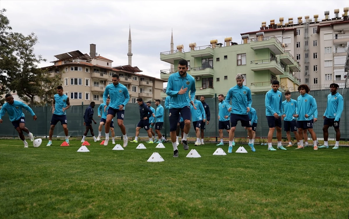 Corendon Alanyaspor, Yukatel Adana Demirspor maçı için hazırlıklara başladı