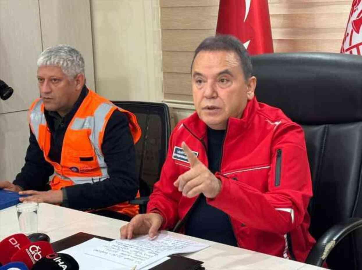 Antalya'da sel nedeniyle 1 kişi hayatını kaybetti, 3 ilçede okullar yarın da tatil Antalya'da sel nedeniyle 1 kişi hayatını kaybetti, 3 ilçede okullar yarın da tatil