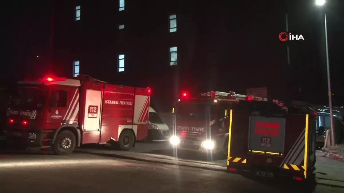 Arnavutköy\'de duvar ile asansöre sıkışan genç hayatını kaybetti