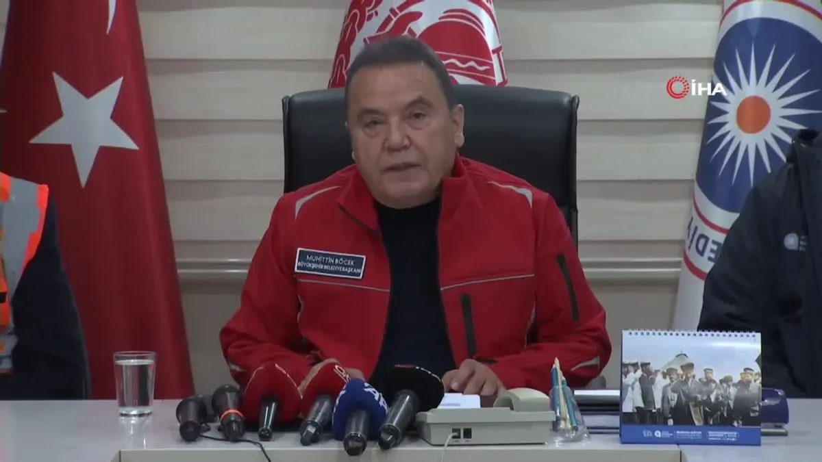 Antalya'da Şiddetli Yağmur: Metrekareye 300 Kilogram Yağmur Düştü